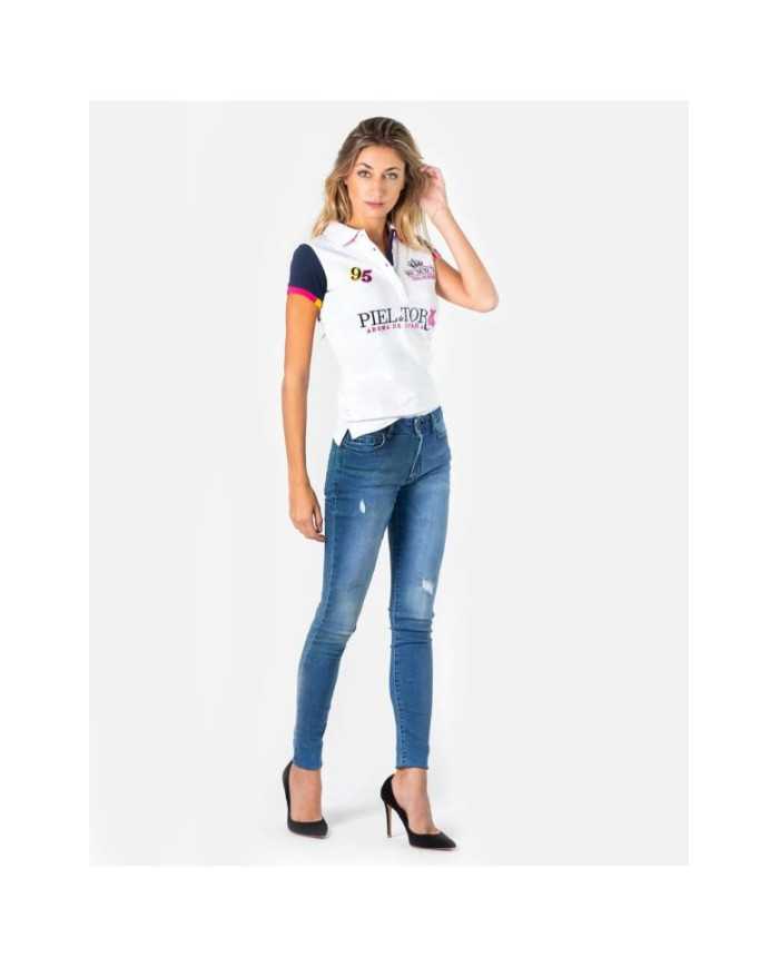 Polo Blanco Bordado Capote